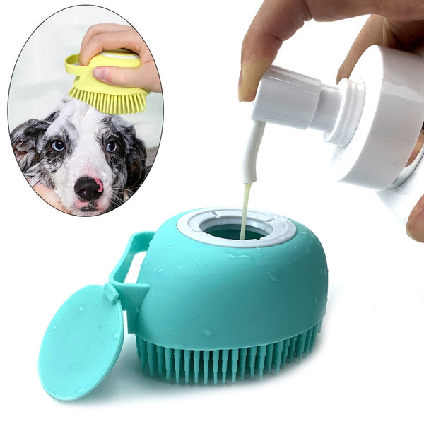 alt = "a soft brush for bathing dogs and cats"